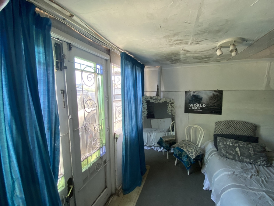 2 Bedroom Property for Sale in Pelican Park Western Cape